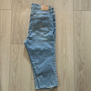 Seven7 Light Blue Cropped Jeans